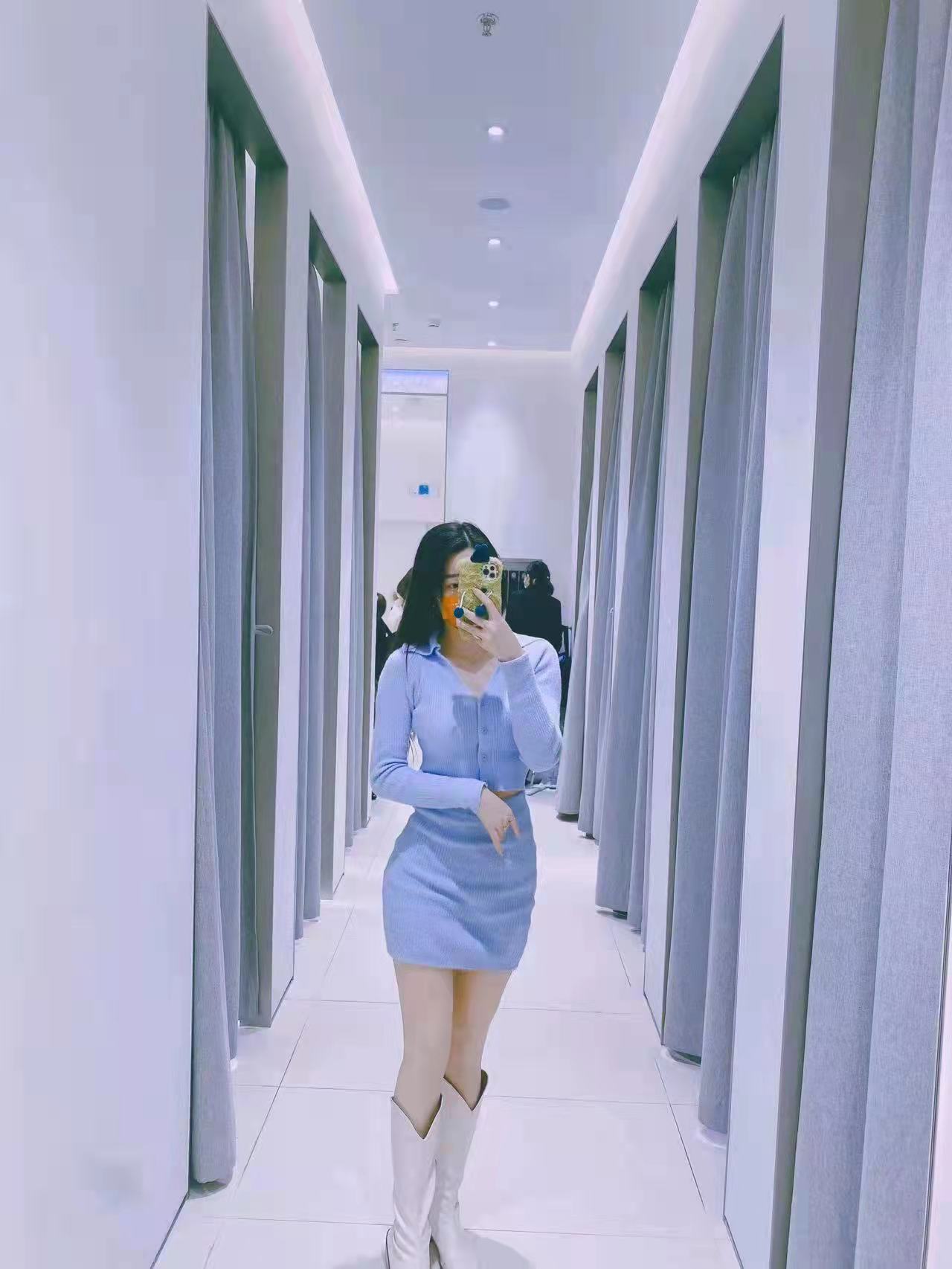 南京肤白貌美 大长腿